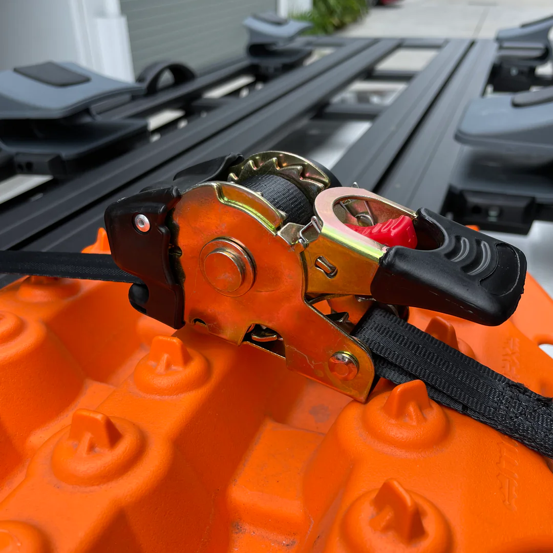 Retractable Ratchet Strap - 1.8m x 25mm (Black)